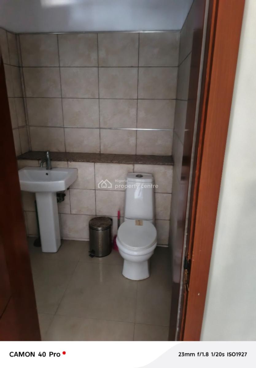 a Lovely 2 Bedroom Apartment with a Bq, Muriokunla Street Victoria Island, Victoria Island (vi), Lagos, Flat / Apartment for Rent