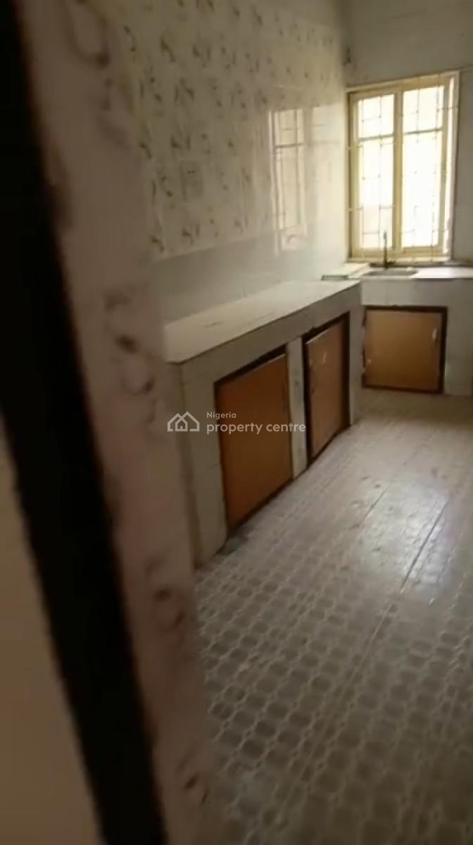 3 Bedroom Flat All Room E Suite, Pay and Park in, Shasha Moshalashi, Shasha, Alimosho, Lagos, Flat / Apartment for Rent