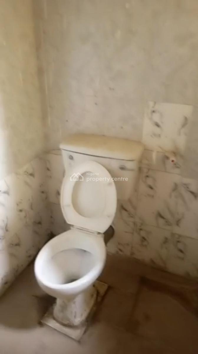 3 Bedroom Flat All Room E Suite, Pay and Park in, Shasha Moshalashi, Shasha, Alimosho, Lagos, Flat / Apartment for Rent