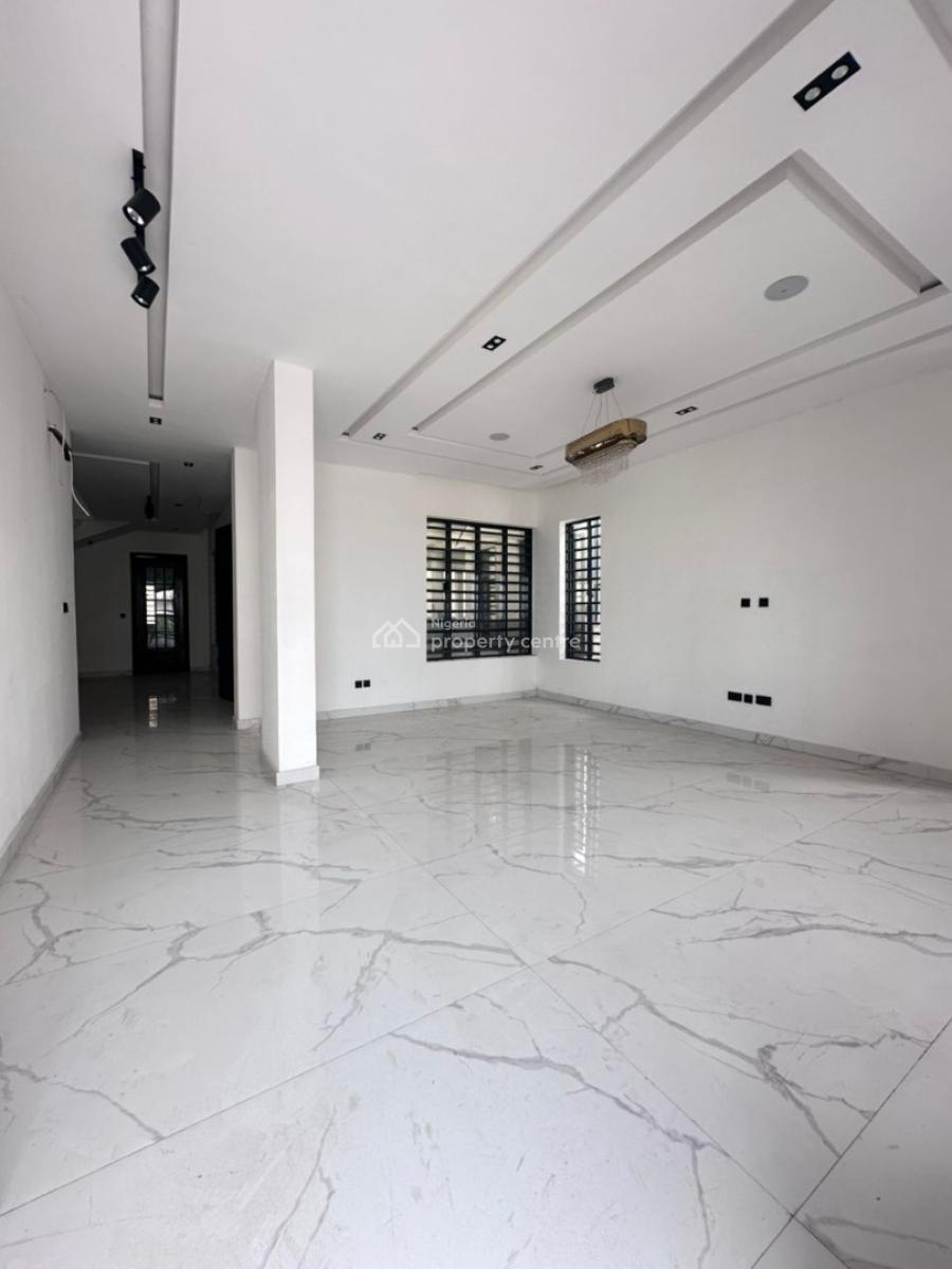 Distress 5bedroom Detached with Pool, Cinema, Swimming & Gym, Bq*, Ikota, Lekki, Lagos, Detached Duplex for Sale