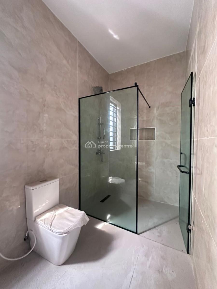 Distress 5bedroom Detached with Pool, Cinema, Swimming & Gym, Bq*, Ikota, Lekki, Lagos, Detached Duplex for Sale