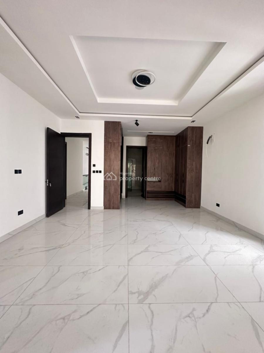 Distress 5bedroom Detached with Pool, Cinema, Swimming & Gym, Bq*, Ikota, Lekki, Lagos, Detached Duplex for Sale