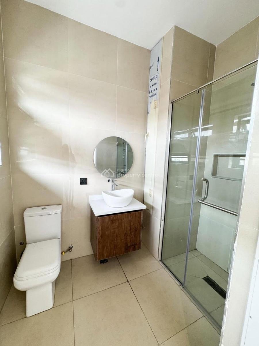 Modern Built 2 Bedrooms Apartment with Pool and Gym, Lekki Phase 1, Lekki, Lagos, Flat / Apartment for Rent