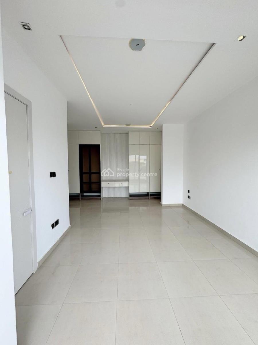 Modern Built 2 Bedrooms Apartment with Pool and Gym, Lekki Phase 1, Lekki, Lagos, Flat / Apartment for Rent
