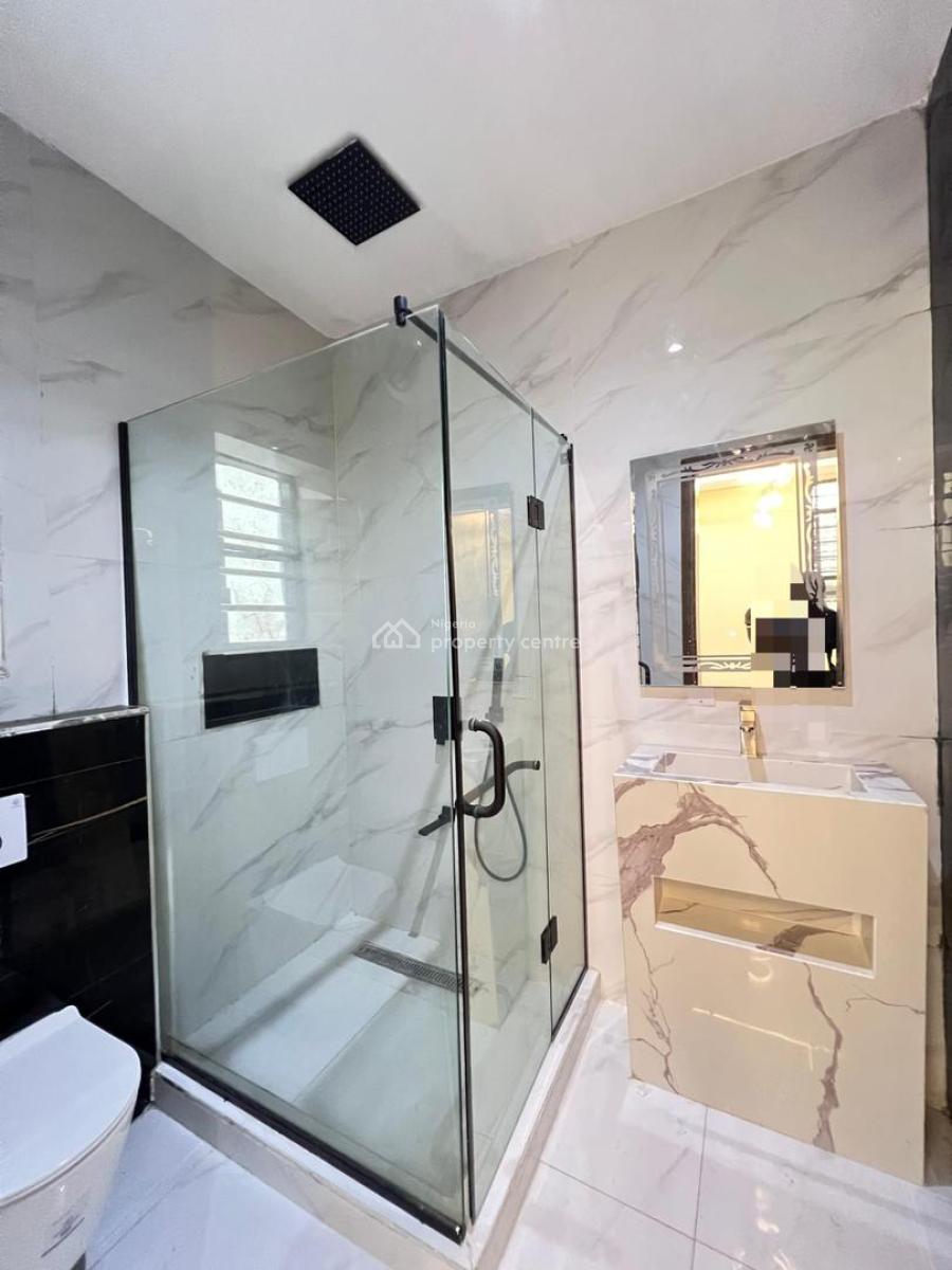 Stunning 3 Bedroom Apartment with Bq Suite for Investment, Lekki Phase 1, Lekki, Lagos, Block of Flats for Sale