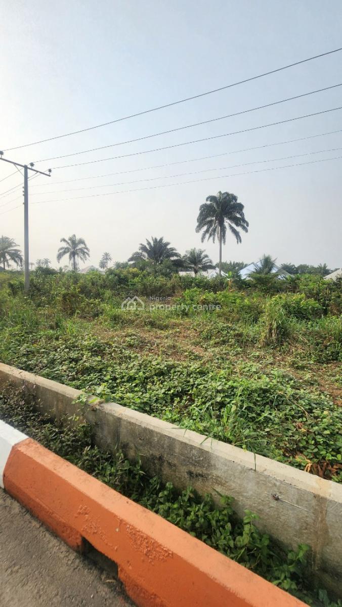 a Fantastic Parcel of Land, Along Airport Road By Airport Junction, Uyo, Akwa Ibom, Commercial Land for Sale