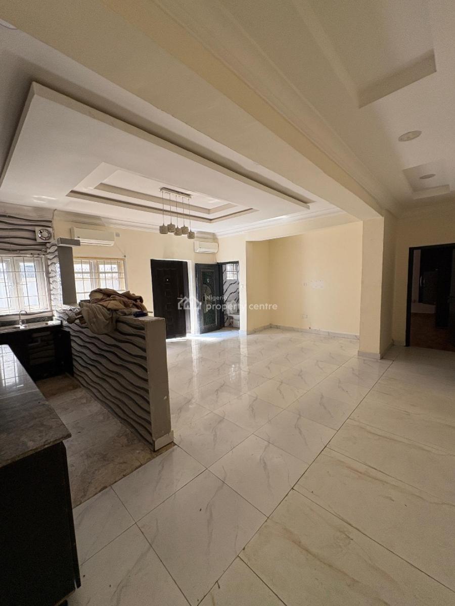 Luxury 2 Bedroom Apartment, Lekki Phase 1, Lekki, Lagos, Flat / Apartment for Rent