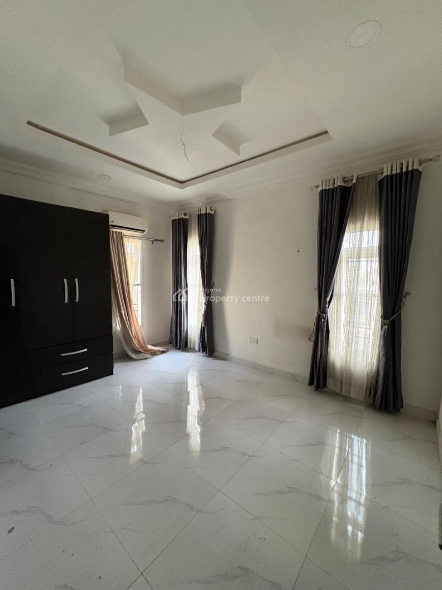 Luxury 2 Bedroom Apartment, Lekki Phase 1, Lekki, Lagos, Flat / Apartment for Rent