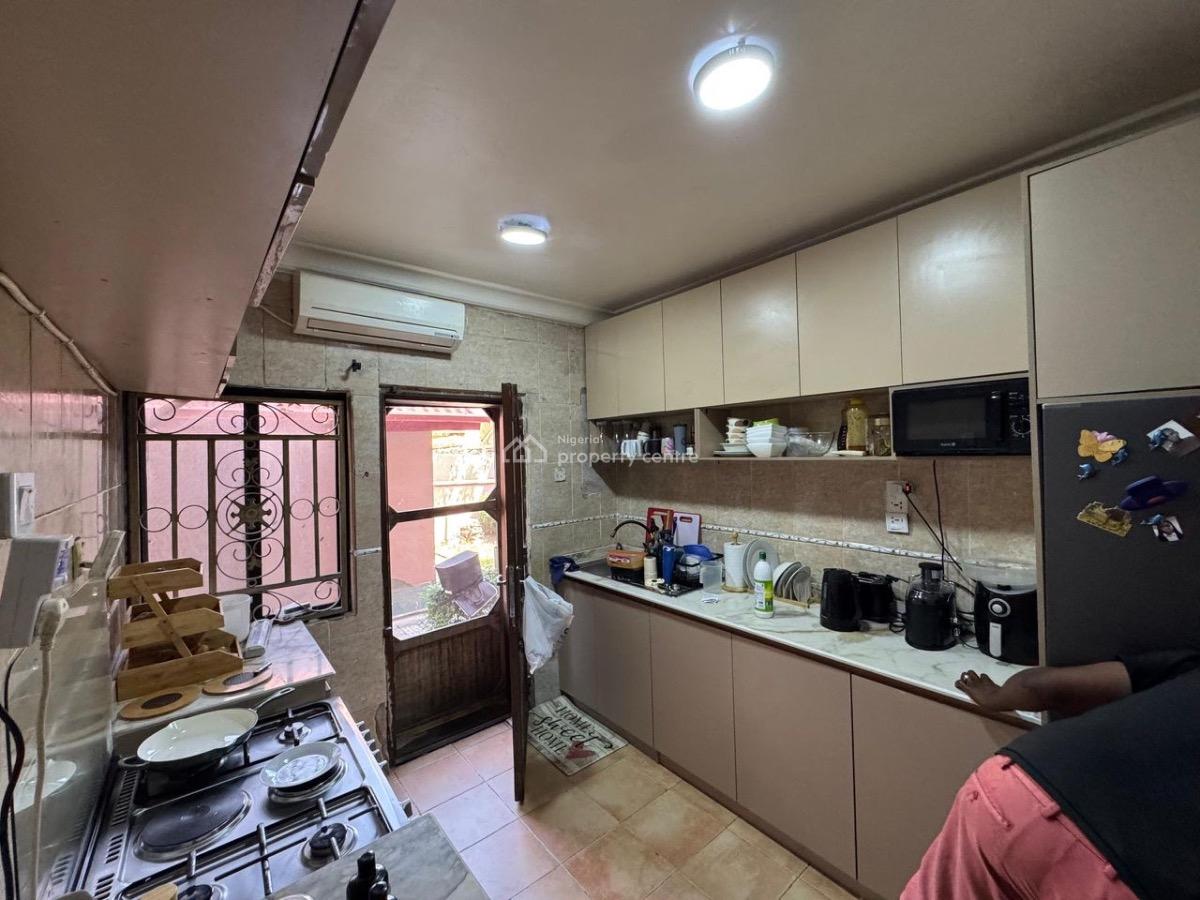 Neatly Maintained 3 Bedroom Terrace Duplex with Bq, Osapa, Lekki, Lagos, Flat / Apartment for Rent