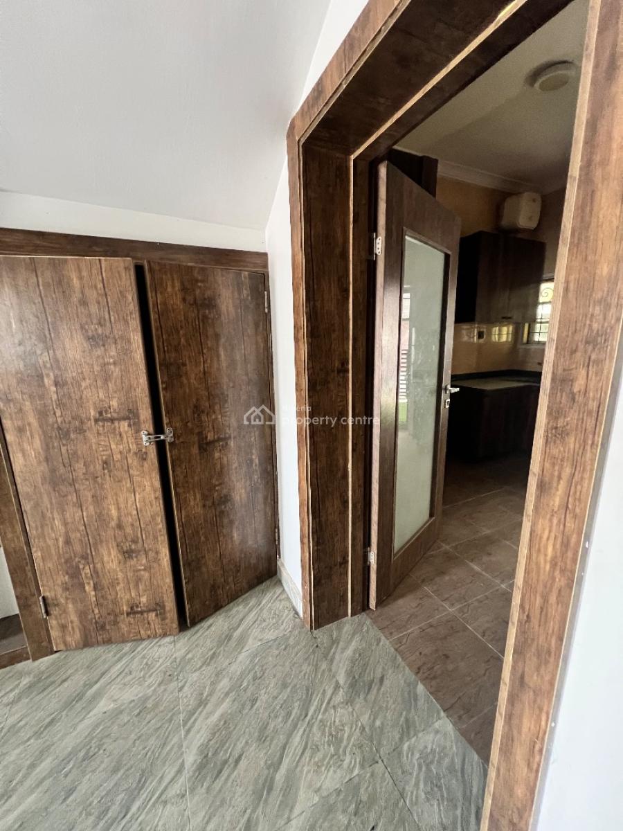 a Magnificent 3bedroom Duplex, Pepperoni Abraham Adesunya Ajah, Lekki Phase 2, Lekki, Lagos, Terraced Duplex for Rent