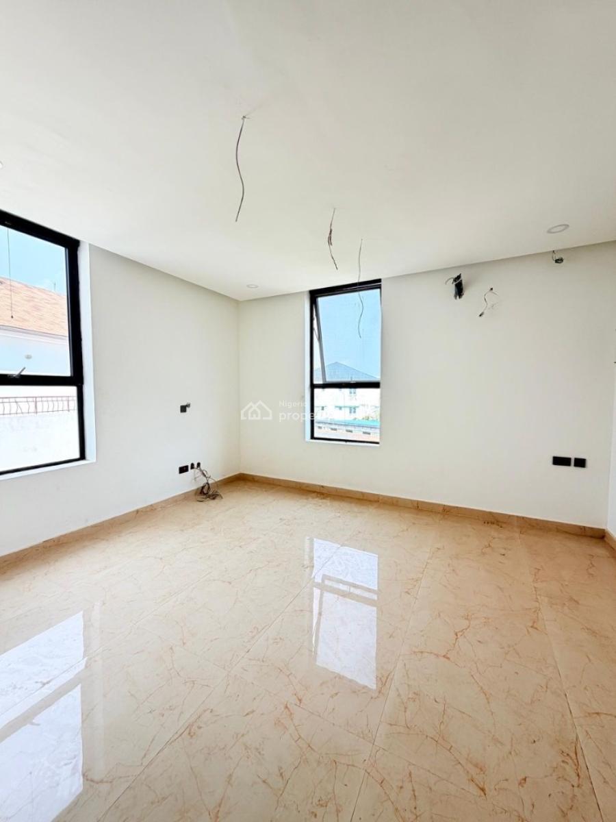 a Well-detailed, 4 Bedroom Maisonette, Lekki Phase 1, Lekki Phase 1, Lekki, Lagos, Block of Flats for Sale