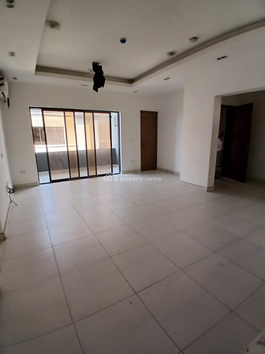 Serviced with 24 Hours Power Supply, 2 Bedrooms Ensuite Penthouse Apartment, Lekki Phase 1, Lekki, Lagos, Flat / Apartment for Rent