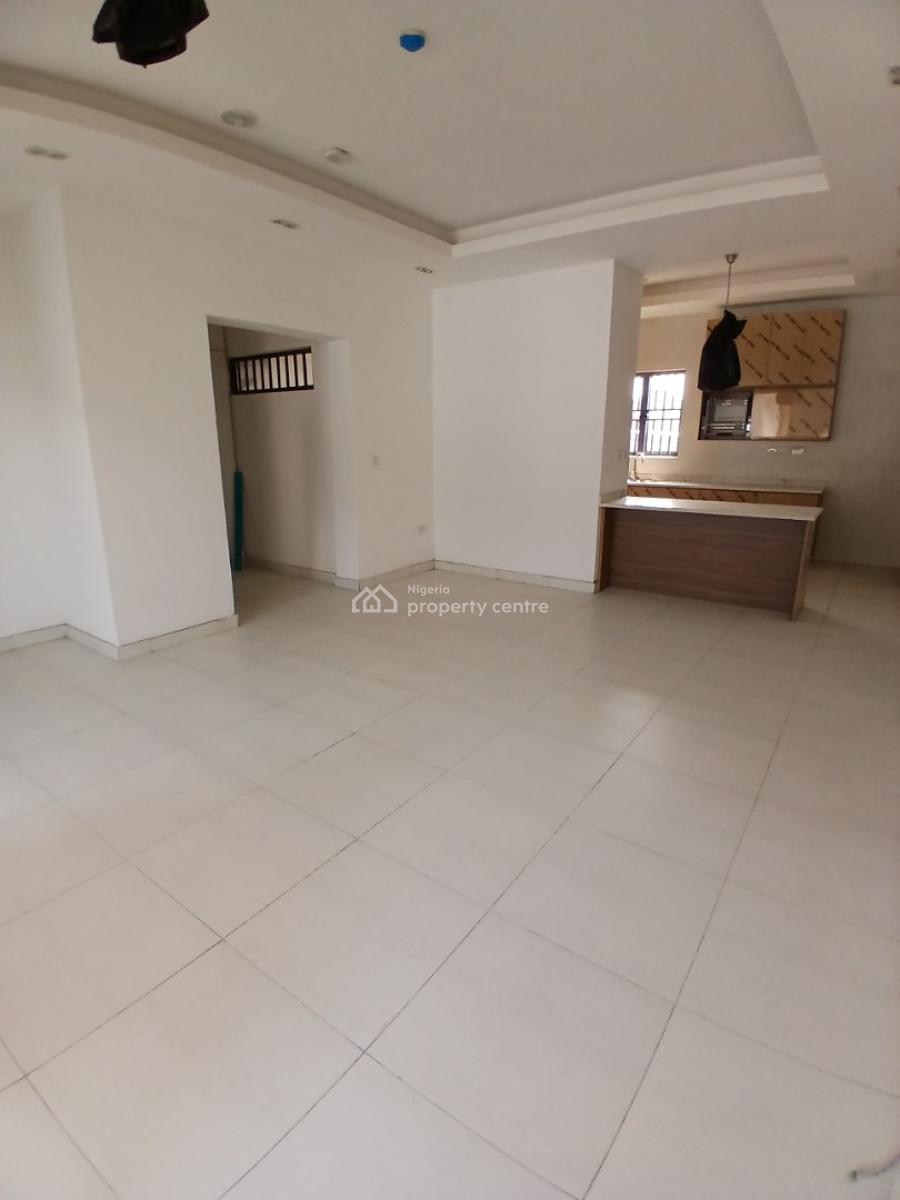 Serviced with 24 Hours Power Supply, 2 Bedrooms Ensuite Penthouse Apartment, Lekki Phase 1, Lekki, Lagos, Flat / Apartment for Rent