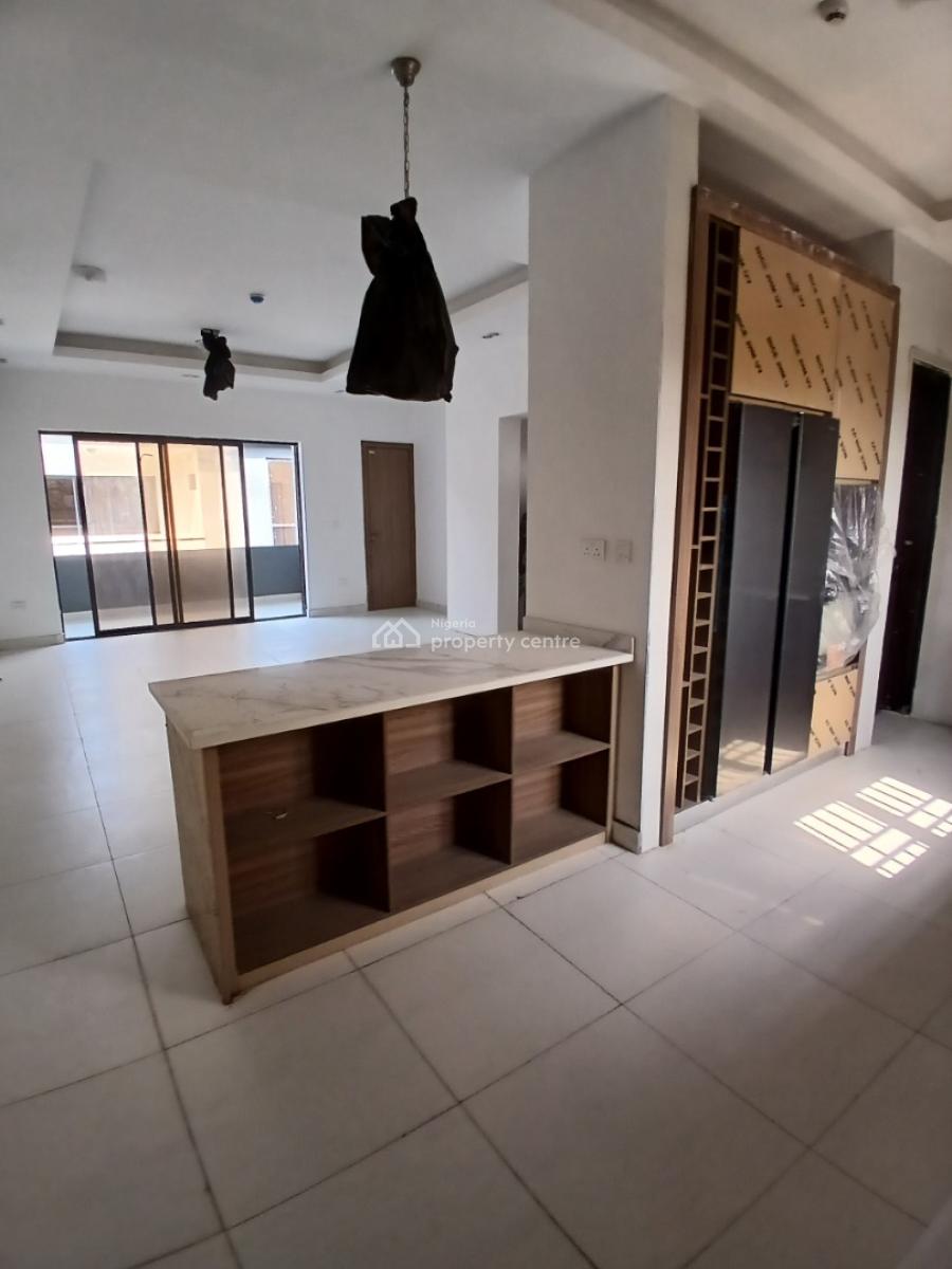 Serviced with 24 Hours Power Supply, 2 Bedrooms Ensuite Penthouse Apartment, Lekki Phase 1, Lekki, Lagos, Flat / Apartment for Rent