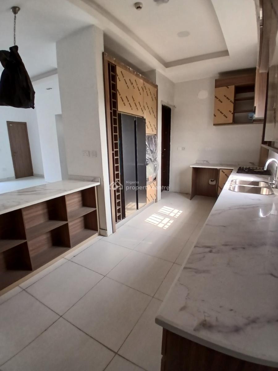 Serviced with 24 Hours Power Supply, 2 Bedrooms Ensuite Penthouse Apartment, Lekki Phase 1, Lekki, Lagos, Flat / Apartment for Rent