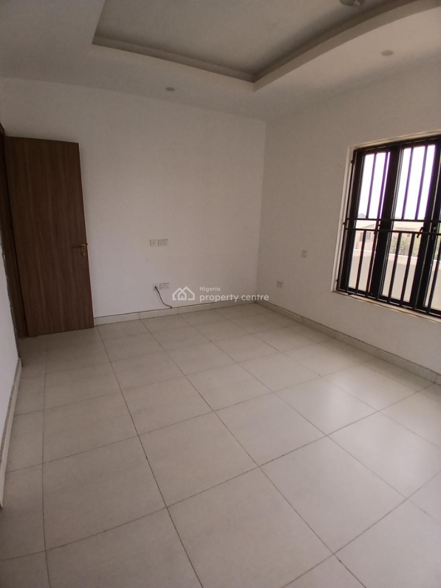 Serviced with 24 Hours Power Supply, 2 Bedrooms Ensuite Penthouse Apartment, Lekki Phase 1, Lekki, Lagos, Flat / Apartment for Rent