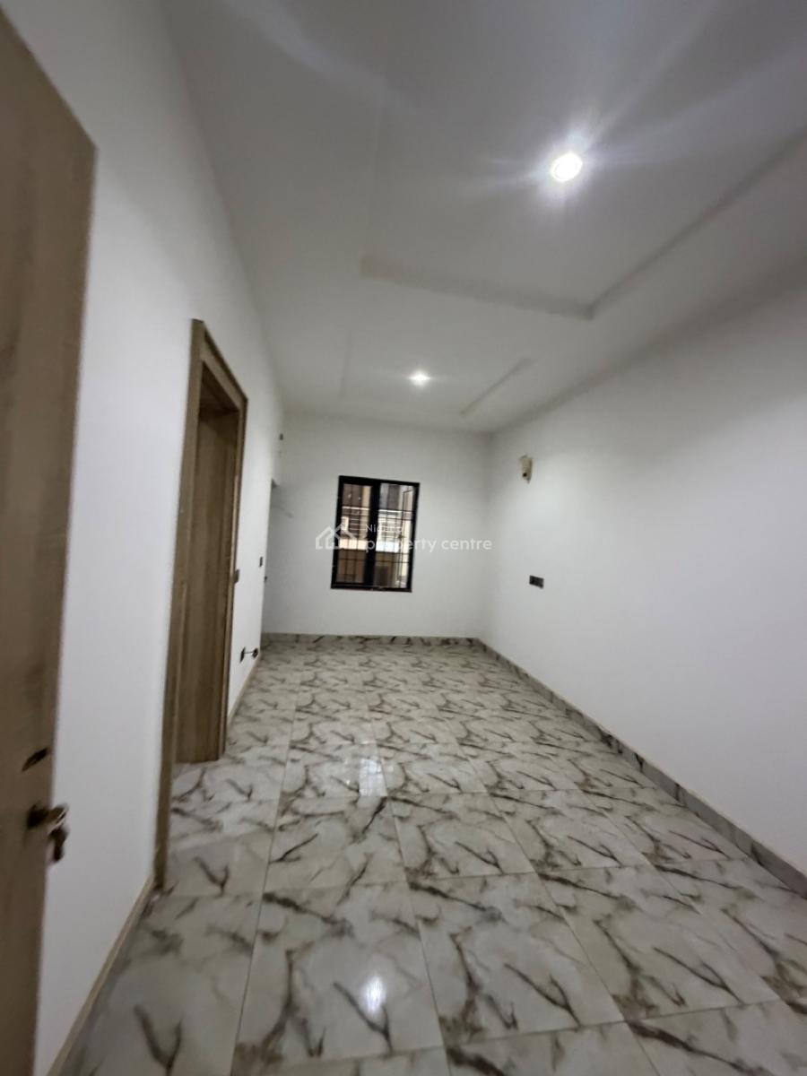 Standard 4 Bedrooms Terraced Duplex with Bq, Guzape District, Abuja, Terraced Duplex for Rent