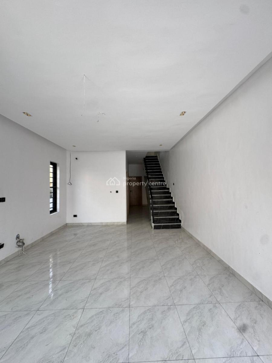 Beautiful 4 Bedroom Detached Duplex in a Secure Estate, Chevron, Lekki, Lagos, Semi-detached Duplex for Sale
