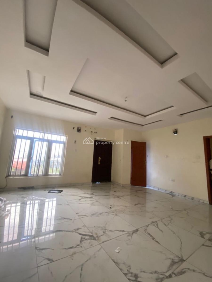 Standard 3 Bedroom Upstairs, Sangotedo, Ajah, Lagos, Flat / Apartment for Rent