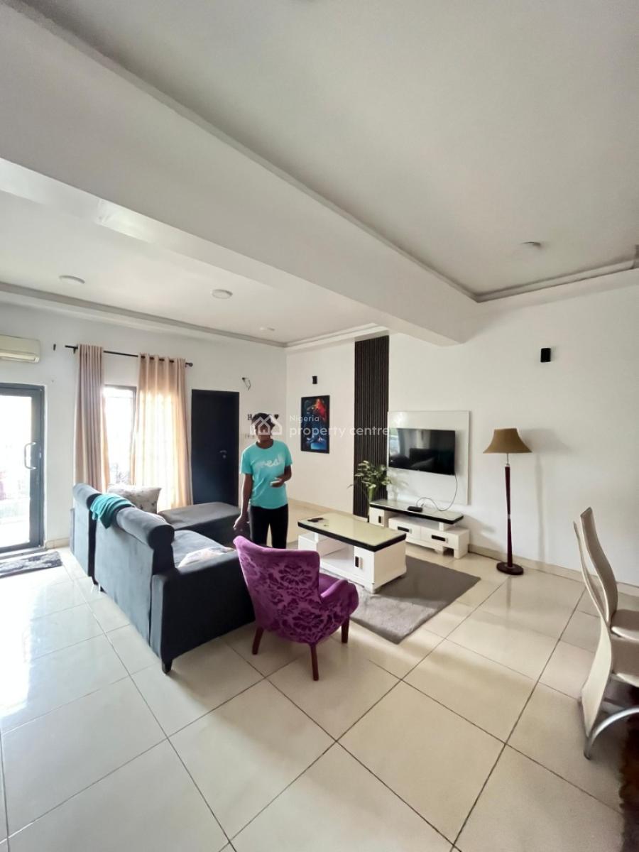 Spacious 3 Bedroom Apartment and a Bq, Oral Estate, Lekki Phase 1, Lekki, Lagos, Flat / Apartment for Rent