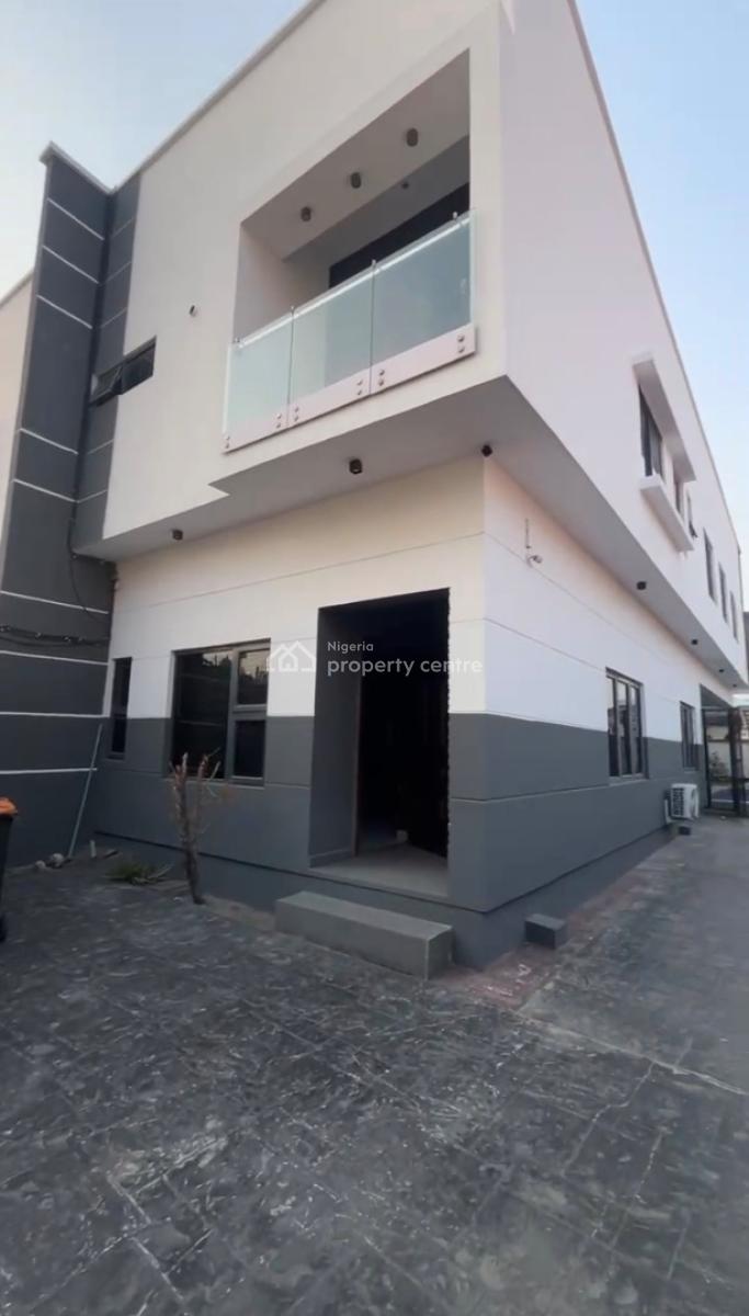 4 Bedroom Semi Detached House + Swimming Pool, Osapa, Lekki, Lagos, Semi-detached Duplex for Rent