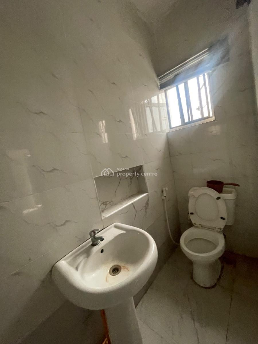 Spacious 2 Bedroom Apartment in a Secured Compound, Sangotedo, Ajah, Lagos, Flat / Apartment for Rent