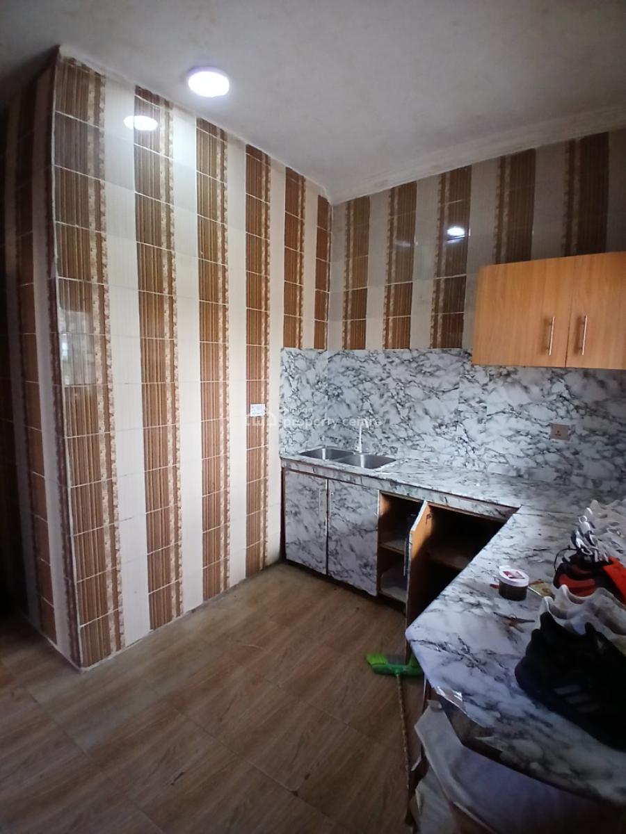 a Standard 2 Bedroom Flat, Abraham Adesanya, Lekki Phase 2, Lekki, Lagos, Flat / Apartment for Rent