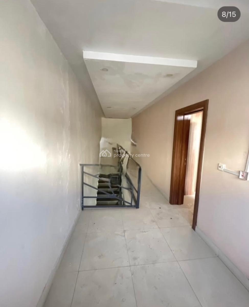 Lovely 2 Bedroom Terraced Duplex with Bq, Lekki Phase 1, Lekki, Lagos, Terraced Duplex for Rent