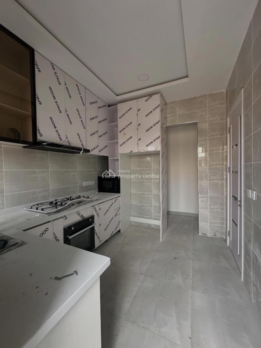 Well Built 3 Bedroom Apartment with Bq, 3 Bedroom Apartment for Rent, Lekki Phase 1, Lekki, Lagos, Flat / Apartment for Rent