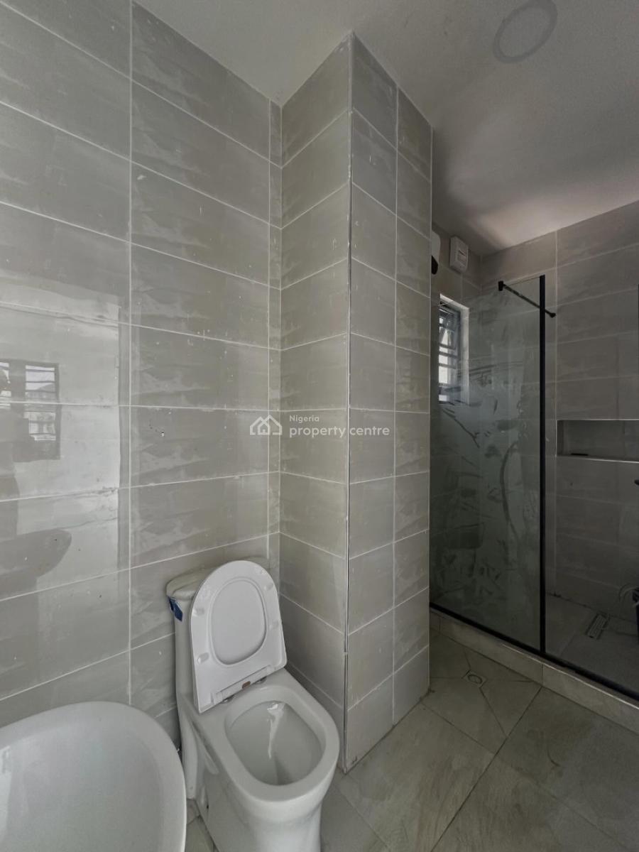 Well Built 3 Bedroom Apartment with Bq, 3 Bedroom Apartment for Rent, Lekki Phase 1, Lekki, Lagos, Flat / Apartment for Rent