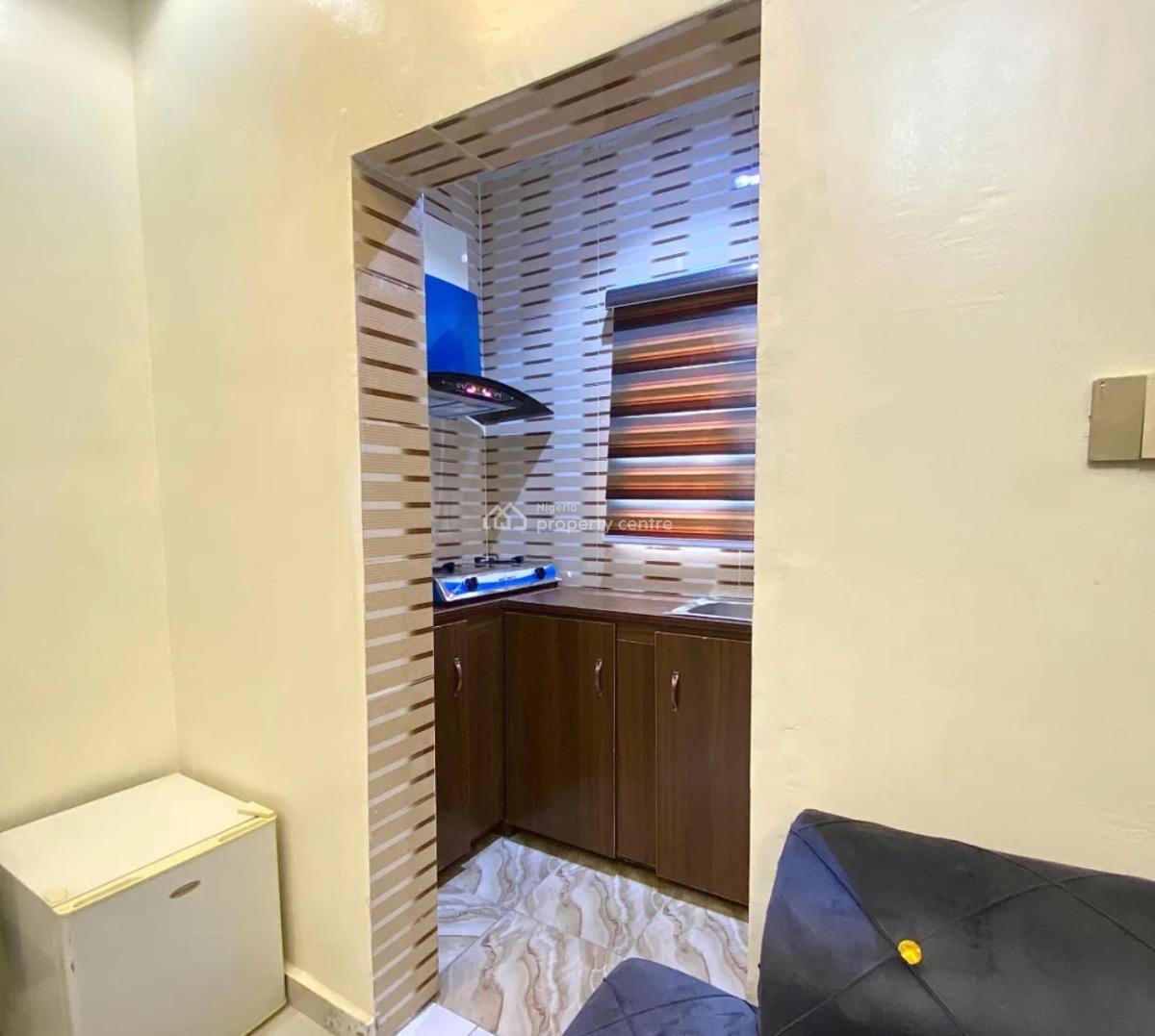 1 Bedroom Apartment, Yaba, Lagos, Flat / Apartment Short Let