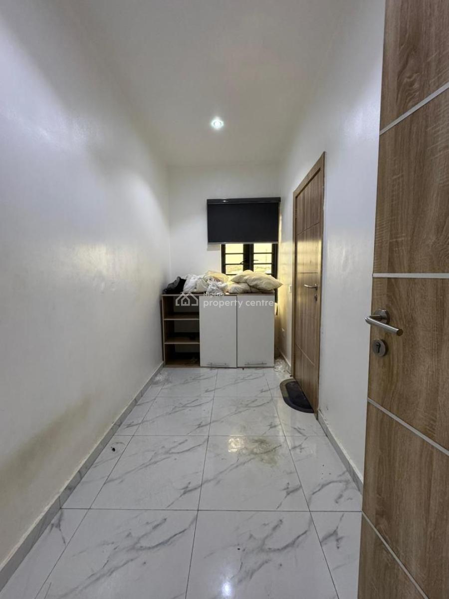 Furnished 4 Bedroom Penthouse, Gbagada, Lagos, Block of Flats for Sale