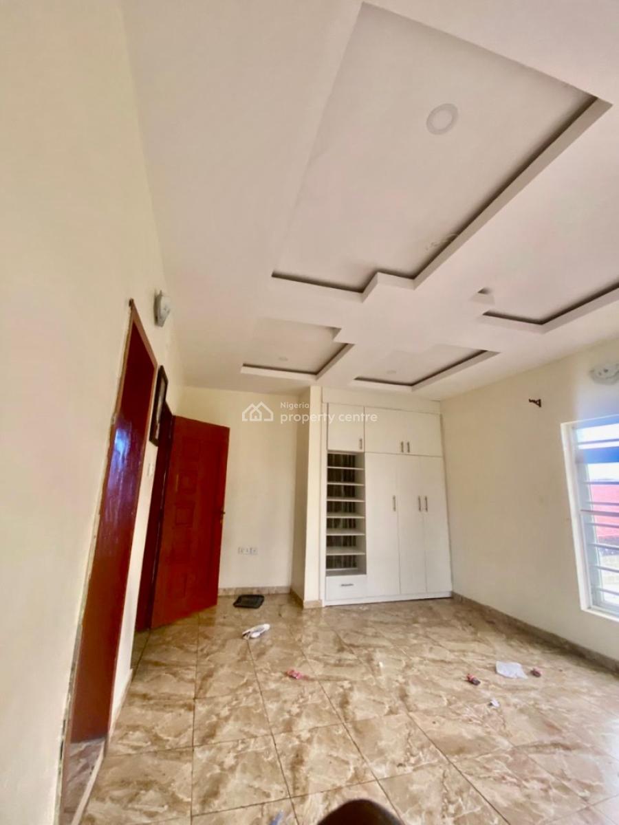 Sharp and Spacious Upstairs, Sangotedo, Ajah, Lagos, Flat / Apartment for Rent