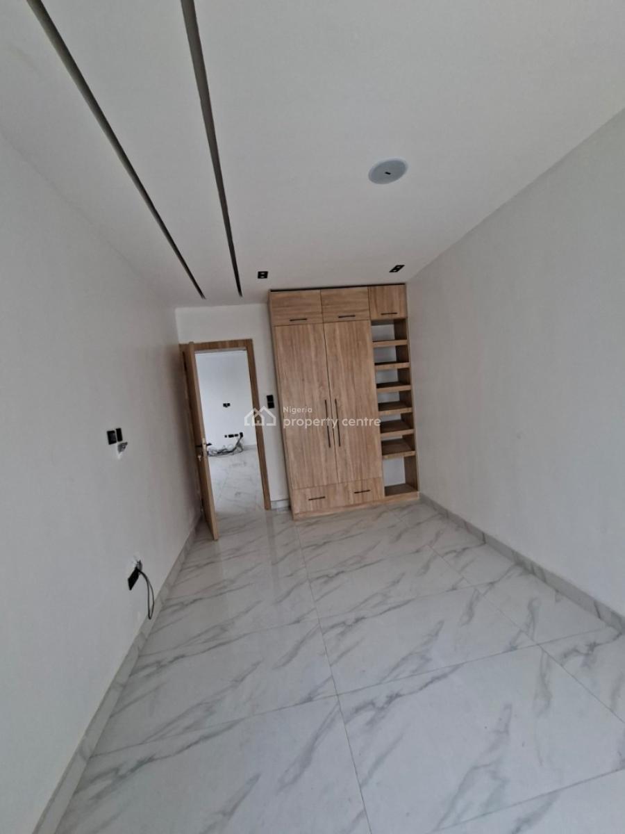 Fully Serviced Newly Built 2 Bedrooms Apartment at Lekki., Lekki Phase 1, Lekki, Lagos, Flat / Apartment for Sale