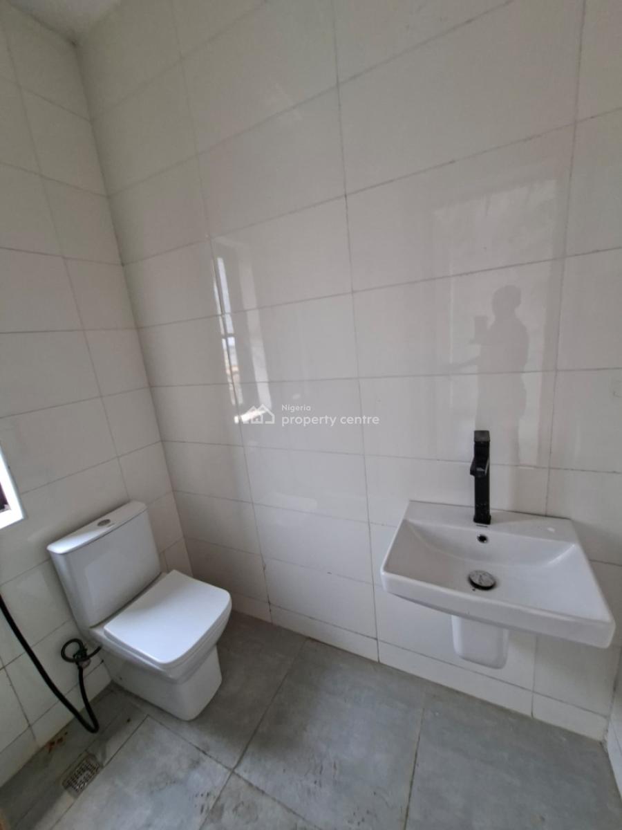 Fully Serviced Newly Built 2 Bedrooms Apartment at Lekki., Lekki Phase 1, Lekki, Lagos, Flat / Apartment for Sale