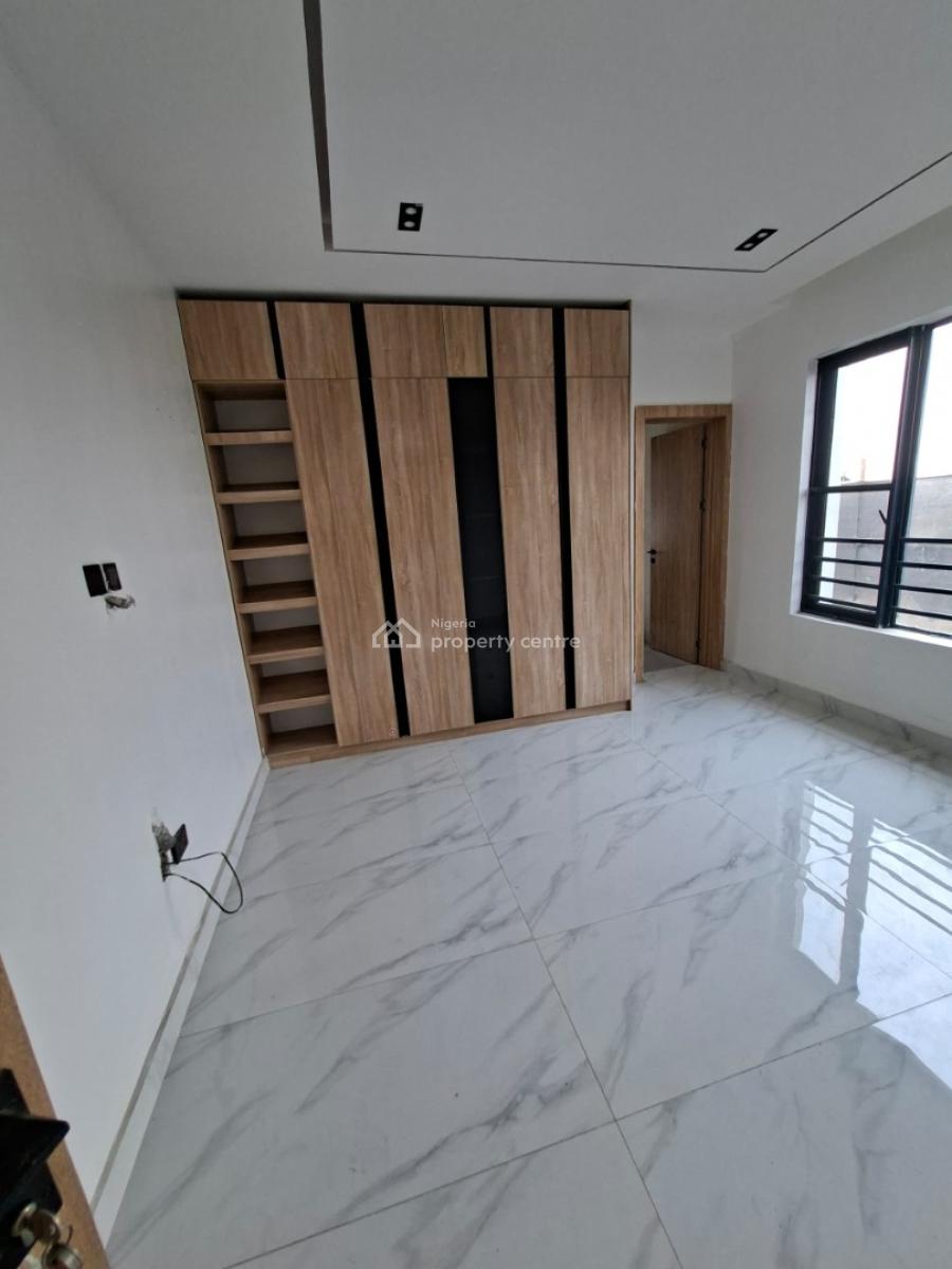 Fully Serviced Newly Built 2 Bedrooms Apartment at Lekki., Lekki Phase 1, Lekki, Lagos, Flat / Apartment for Sale