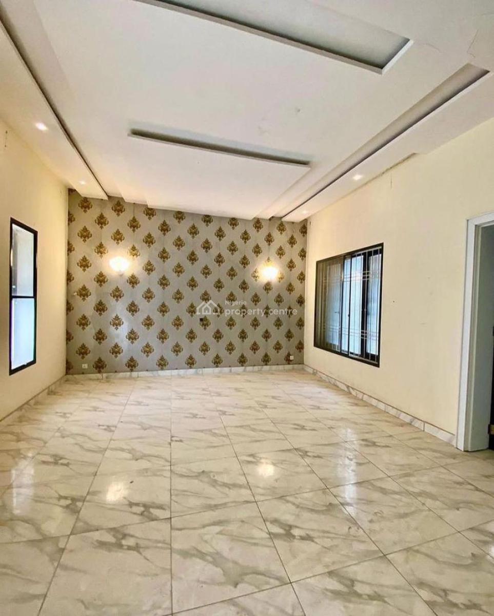 Well Finished 4 Bedroom with Bq, Guzape District, Abuja, Semi-detached Duplex for Rent