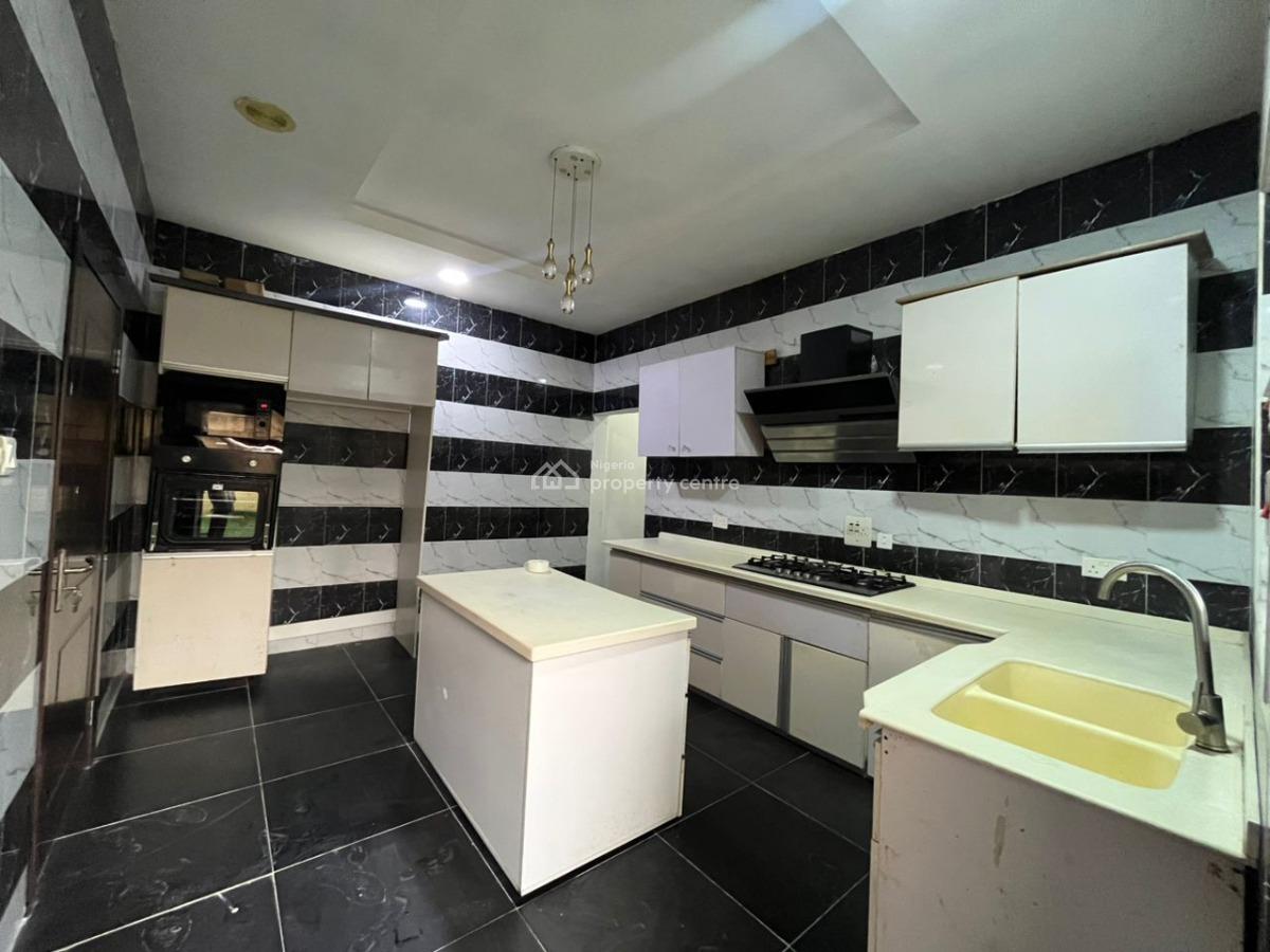 Spacious Masters Bedroom in a Serene Neighborhood, Orchid Road, Lekki Phase 2, Lekki, Lagos, Self Contain (single Rooms) for Rent