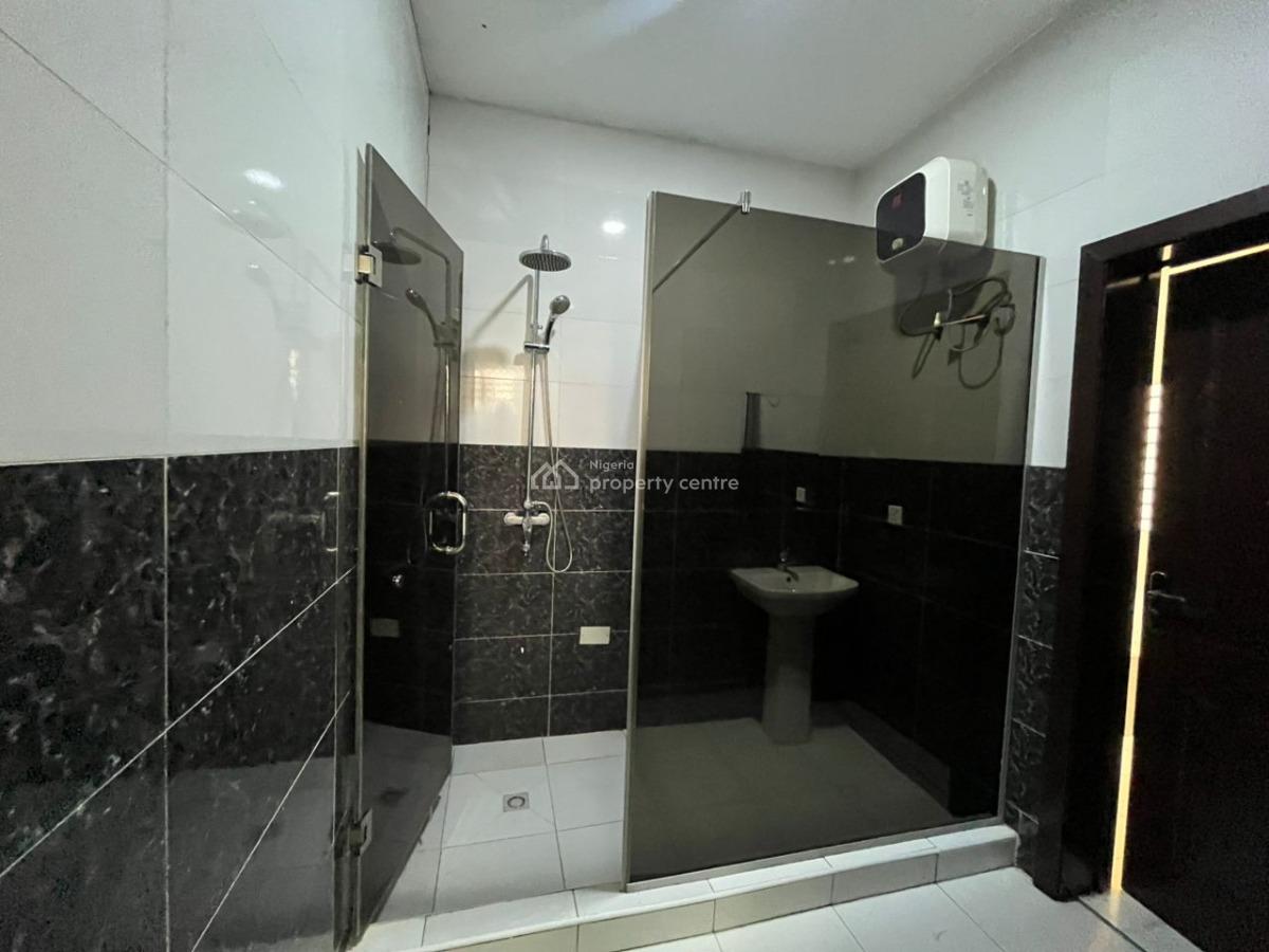 Spacious Masters Bedroom in a Serene Neighborhood, Orchid Road, Lekki Phase 2, Lekki, Lagos, Self Contain (single Rooms) for Rent