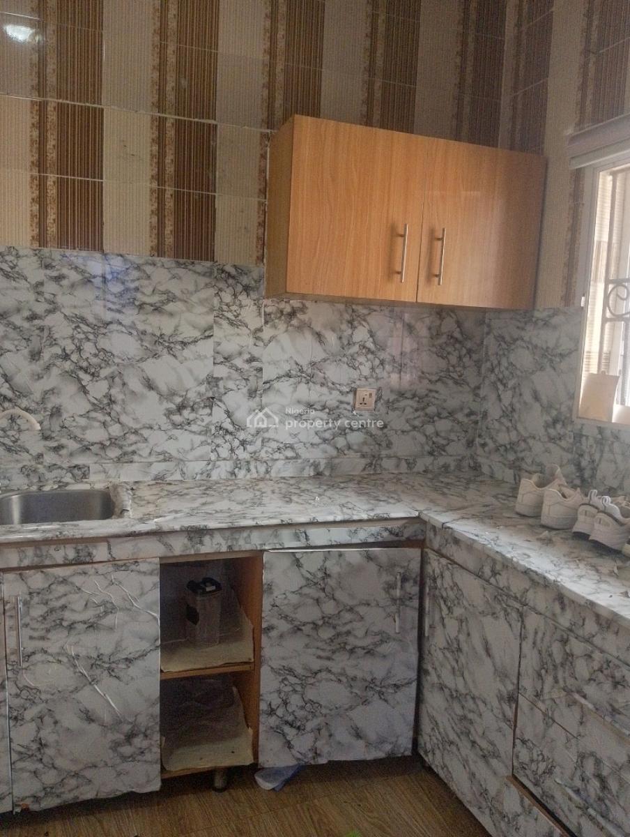 a Fantastic 2 Bedroom Flat, Abraham Adesanya, Lekki Phase 2, Lekki, Lagos, Flat / Apartment for Rent
