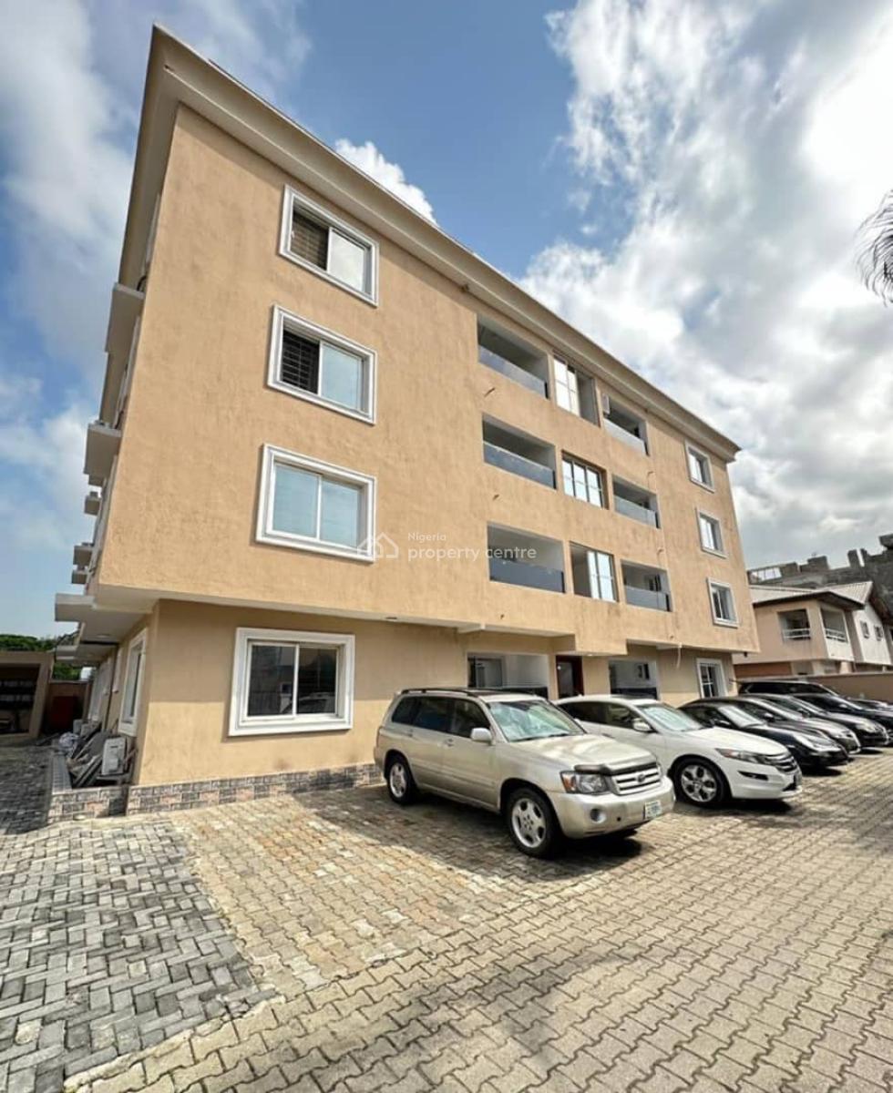 Exquisite 3 Bedrooms Apartment at Lekki Phase 1, Lekki Phase 1, Lekki, Lagos, Flat / Apartment for Sale