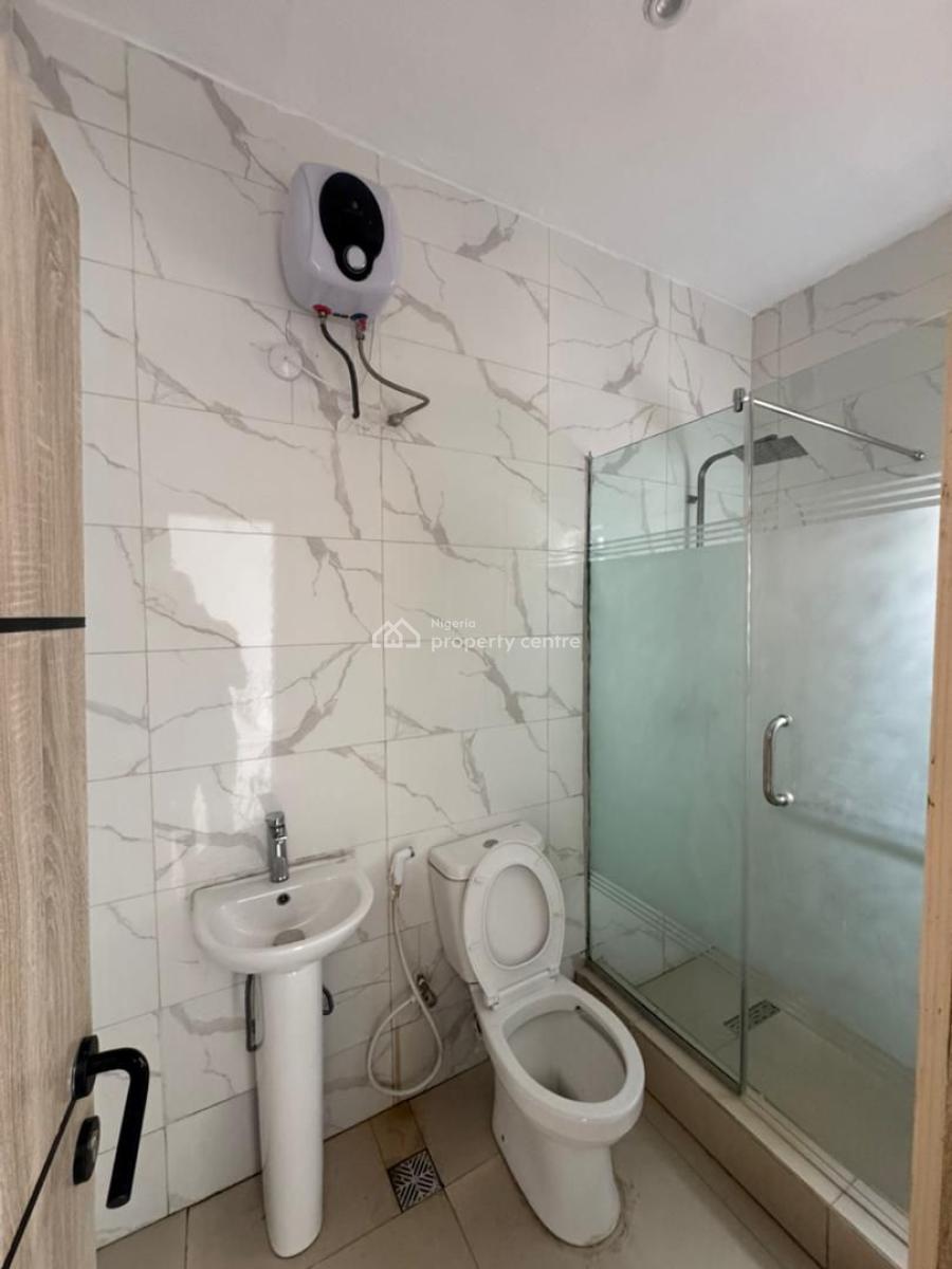 Spacious 2 Bedroom Apartment with a Bq and Good Facilities, Ologolo, Lekki, Lagos, House for Rent