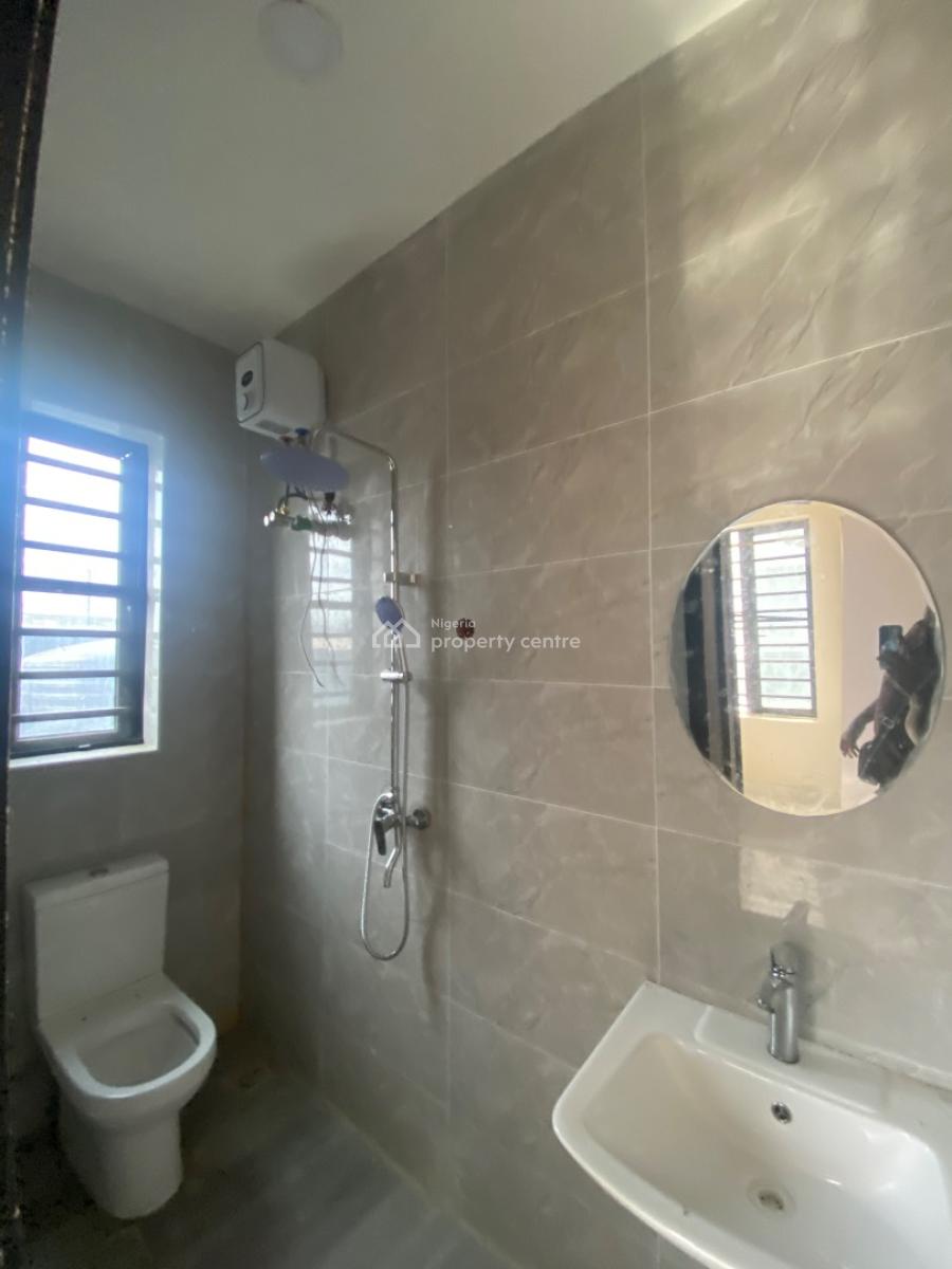 One Bedroom Apartment, Crest Court Close to Skymall Sangotedo, Ajah, Lagos, Flat / Apartment for Rent