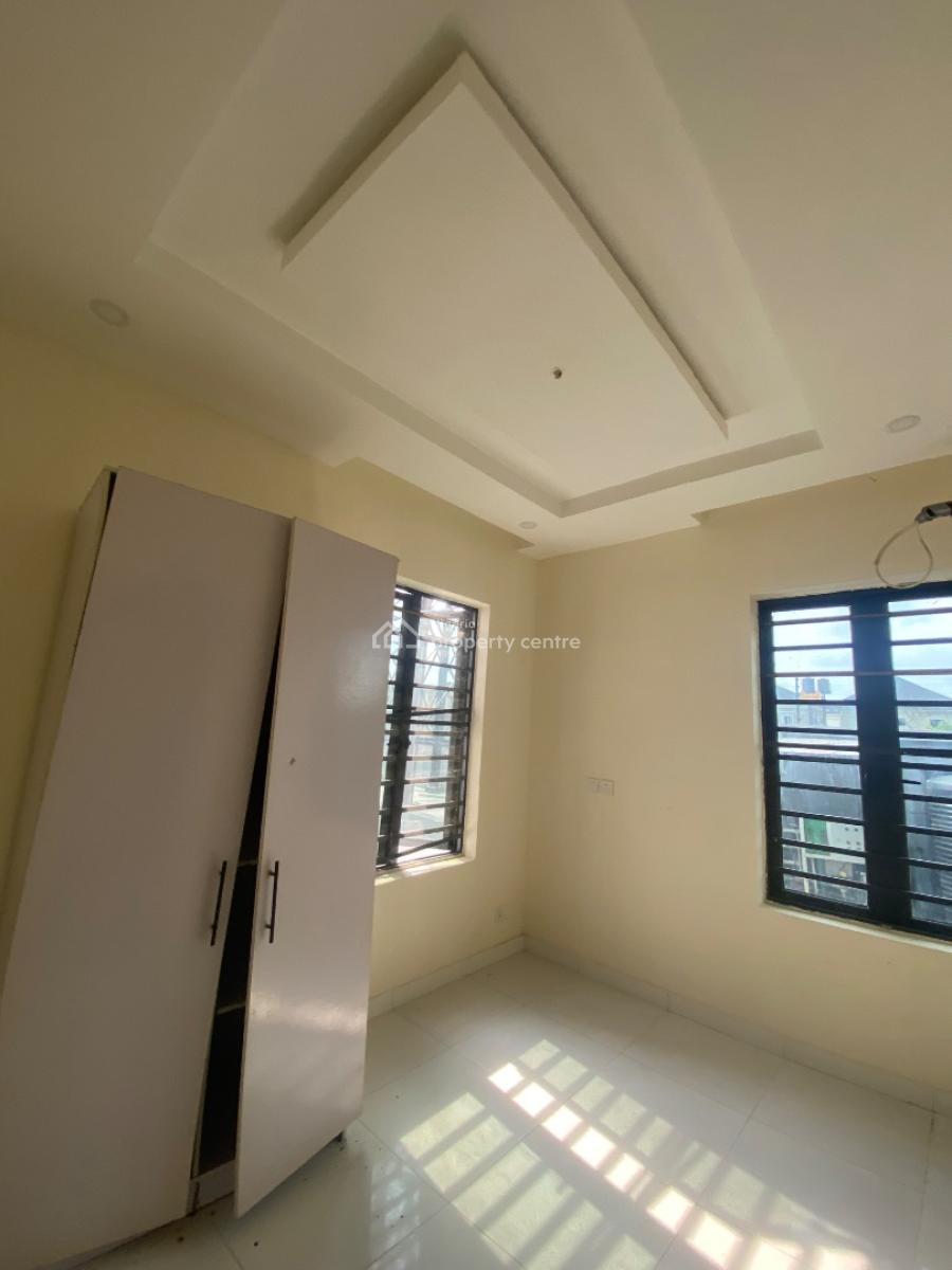 One Bedroom Apartment, Crest Court Close to Skymall Sangotedo, Ajah, Lagos, Flat / Apartment for Rent