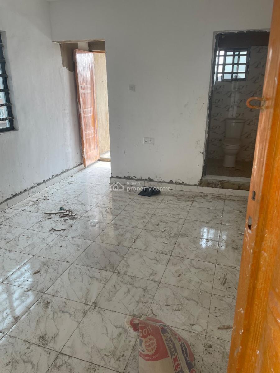 Room Self Contain, Off Pedro Road, Shomolu, Lagos, Self Contain (single Rooms) for Rent