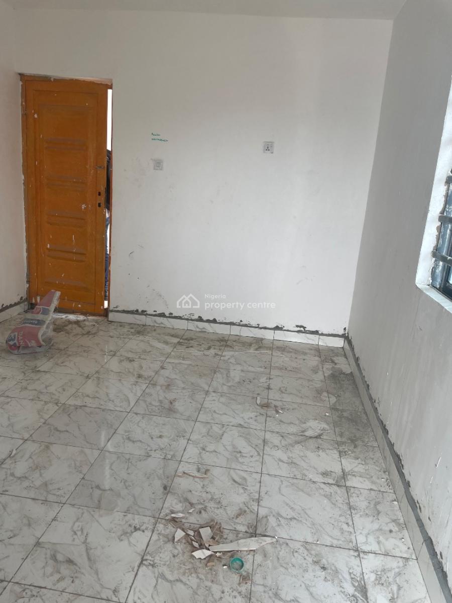Room Self Contain, Off Pedro Road, Shomolu, Lagos, Self Contain (single Rooms) for Rent