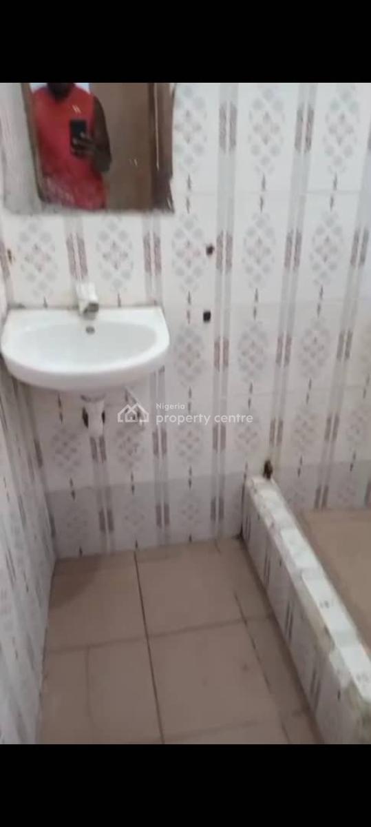 Service Boys Quarter Selfcontain, Lekki Phase 1, Lekki, Lagos, Self Contain (single Rooms) for Rent