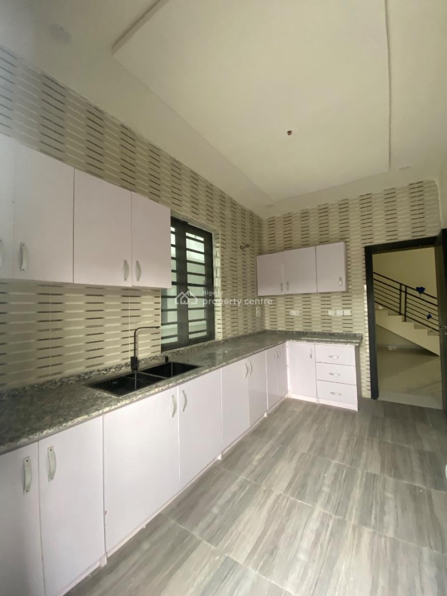 4 Bedroom Duplex, Crest Court Close to Skymall Sangotedo, Ajah, Lagos, Detached Duplex for Rent