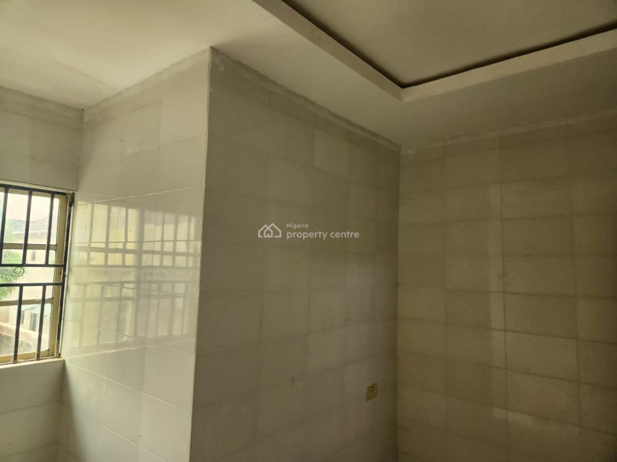 Beautiful 2 Bedroom Flat, Aerodrome Estate, Samonda, Ibadan, Oyo, Flat / Apartment for Rent