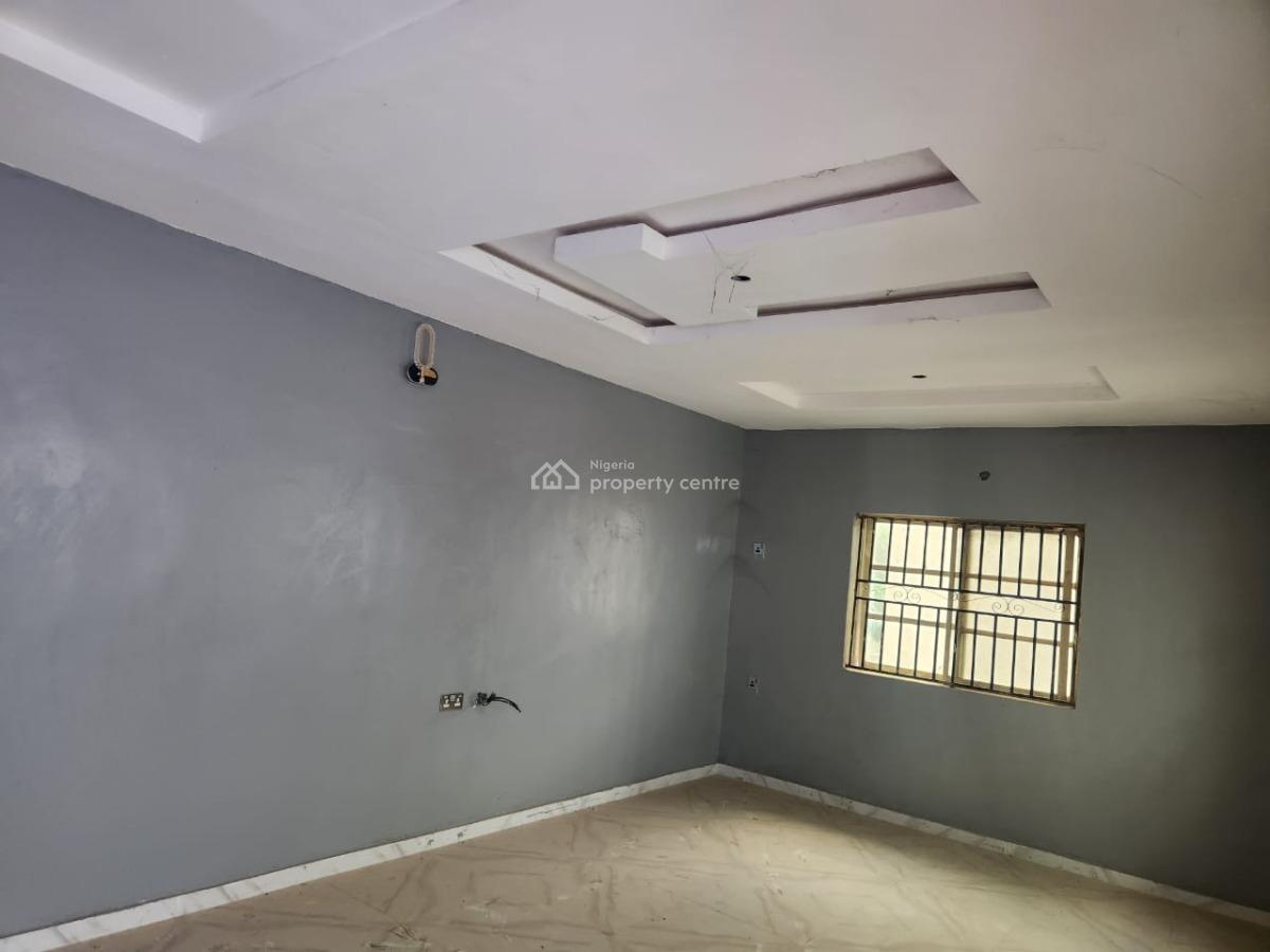 Beautiful 2 Bedroom Flat, Aerodrome Estate, Samonda, Ibadan, Oyo, Flat / Apartment for Rent